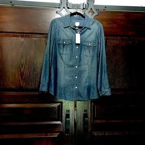 Jean blouse by Chicos size 2 equivalent to 10-12